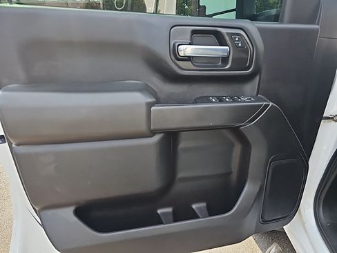 Used 2020 Chevrolet Silverado 2500 Custom w/ Custom Value Package AWD/4WD image 11