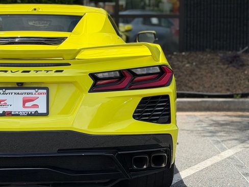 Used 2021 Chevrolet Corvette Stingray Convertible w/ Z51 Performance Package RWD image 15