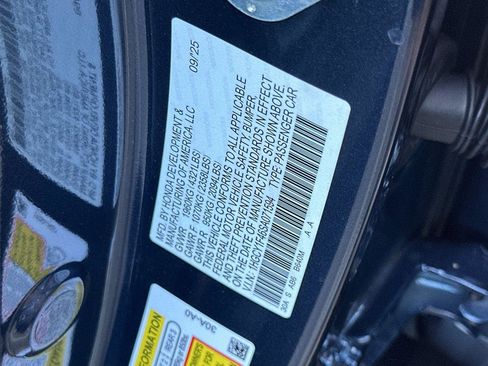 New 2025 Honda Accord SE image 32