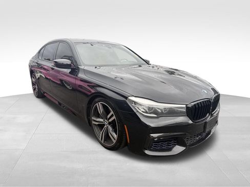 Used 2016 BMW 740i RWD image 7