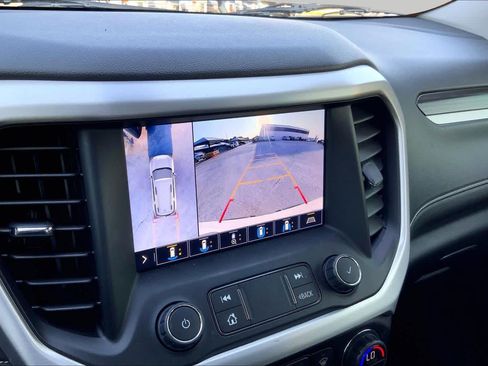 Used 2020 GMC Acadia SLT w/ Premium Package FWD image 27