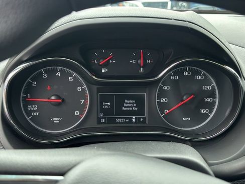 Used 2019 Chevrolet Cruze LT w/ Sun And Sound Package FWD image 16