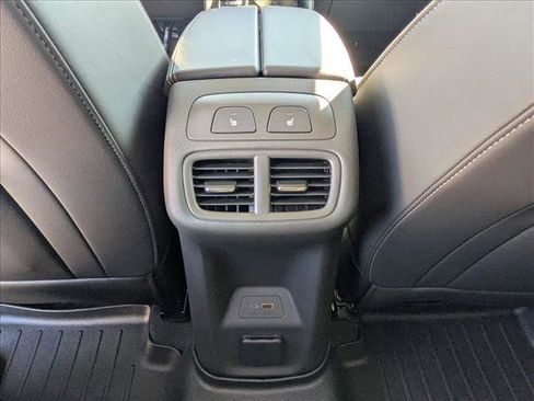 Used 2024 Buick Envision Avenir image 16