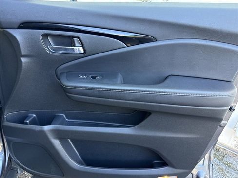 Used 2020 Honda Ridgeline RTL-E image 34