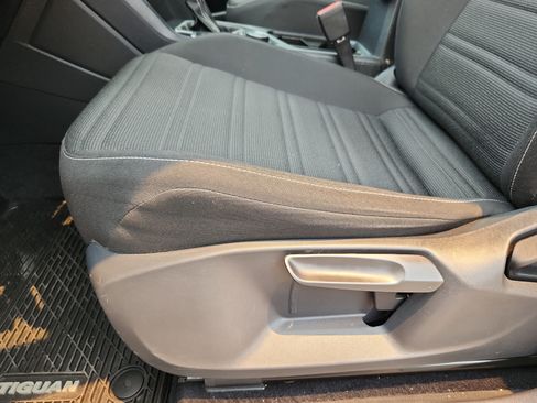 Used 2022 Volkswagen Tiguan S AWD/4WD image 10