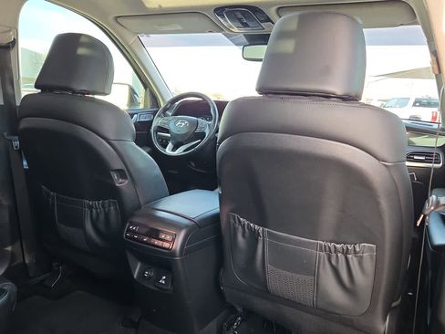 Used 2021 Hyundai Palisade Limited image 16