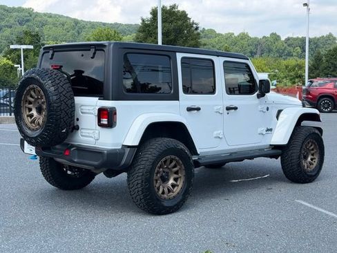 Used 2024 Jeep Wrangler Unlimited w/ Convenience Group AWD/4WD image 13