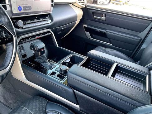 Used 2022 Toyota Tundra Limited w/ TRD Off-Road Package image 20