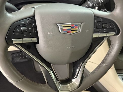 Used 2020 Cadillac XT6 Premium Luxury image 42