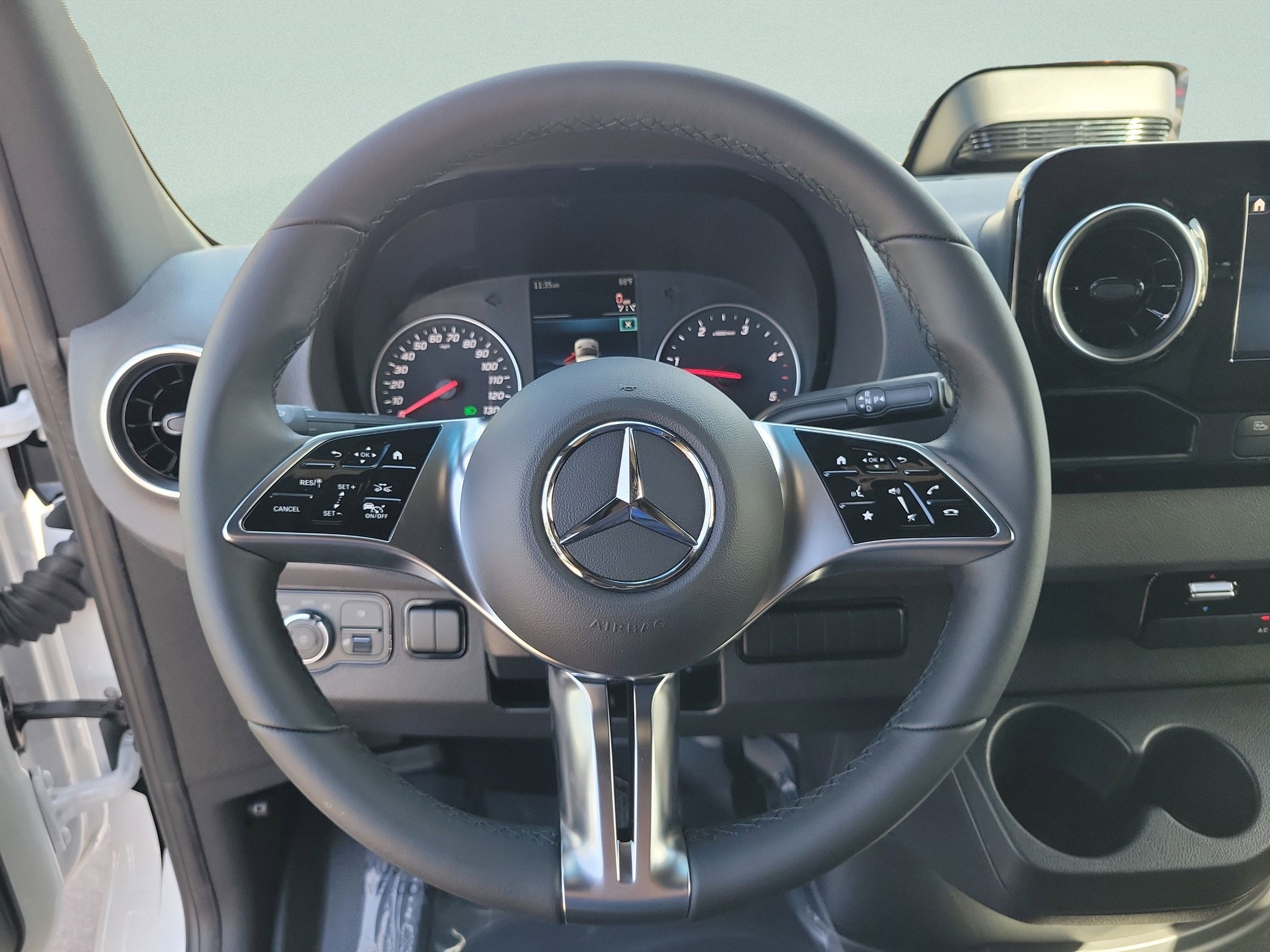 Used 2026 Mercedes-Benz Sprinter 2500 image 18