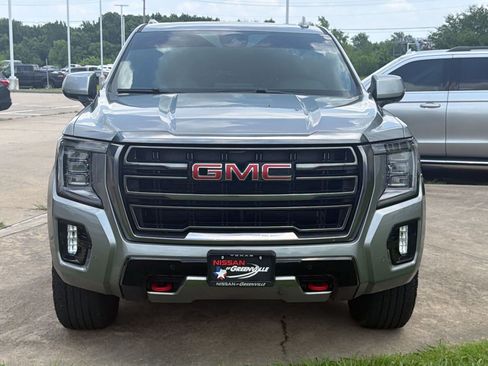 Used 2023 GMC Yukon AT4 AWD/4WD image 6
