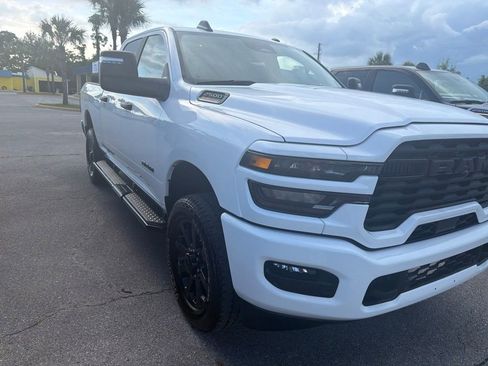 Used 2025 RAM 2500 Big Horn AWD/4WD image 2