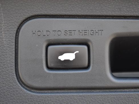 Used 2023 Honda Pilot Elite image 18