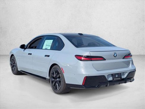 New 2026 BMW 740i image 8