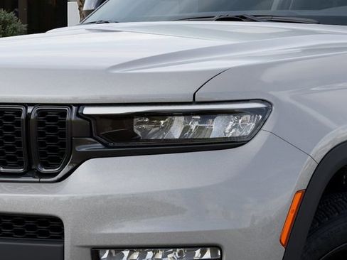 New 2025 Jeep Grand Cherokee L Limited w/ Luxury Tech Group II image 10