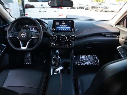 Used 2025 Nissan Sentra SR w/ SR Premium Package FWD image 24