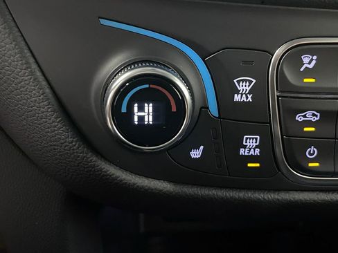 Used 2024 Chevrolet Equinox LT image 30