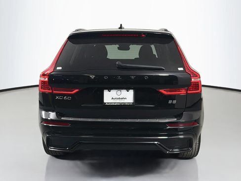 Used 2023 Volvo XC60 B5 Plus w/ Climate Package FWD image 28