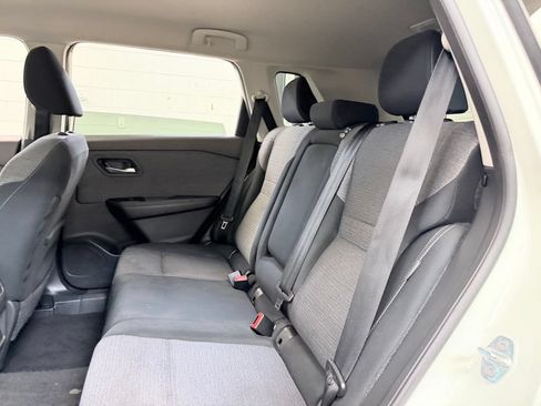Used 2023 Nissan Rogue SV AWD/4WD image 21