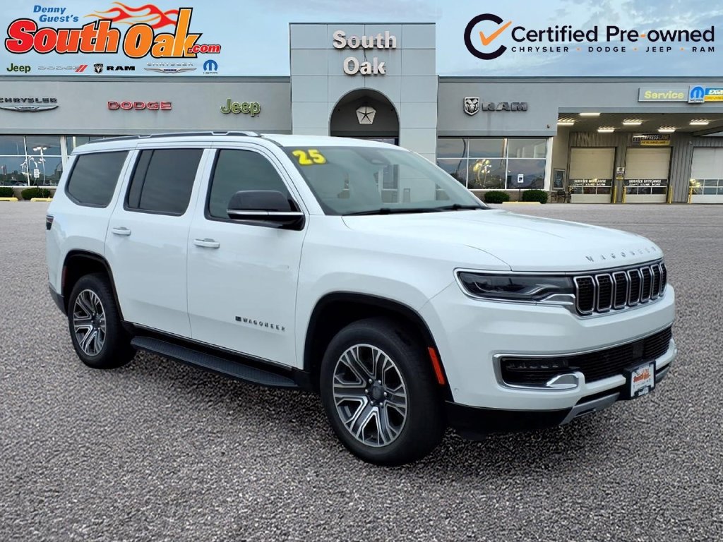 Used 2024 Jeep Wagoneer Series II w/ Flexible Seating Group AWD/4WD image 1