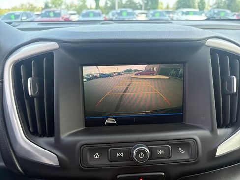 Used 2021 GMC Terrain SLE w/ Driver Convenience Package FWD image 25