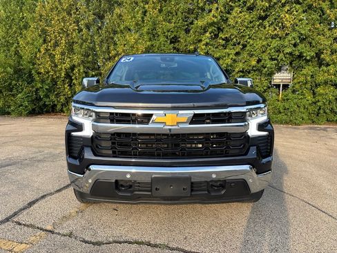 Used 2024 Chevrolet Silverado 1500 LT AWD/4WD image 2