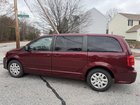 Used 2017 Dodge Grand Caravan SE w/ Power Window Group image 7