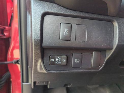Used 2021 Toyota Tacoma SR5 RWD image 10