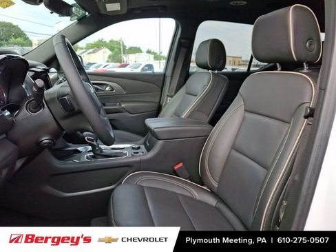 Certified 2023 Chevrolet Traverse Premier AWD/4WD image 17