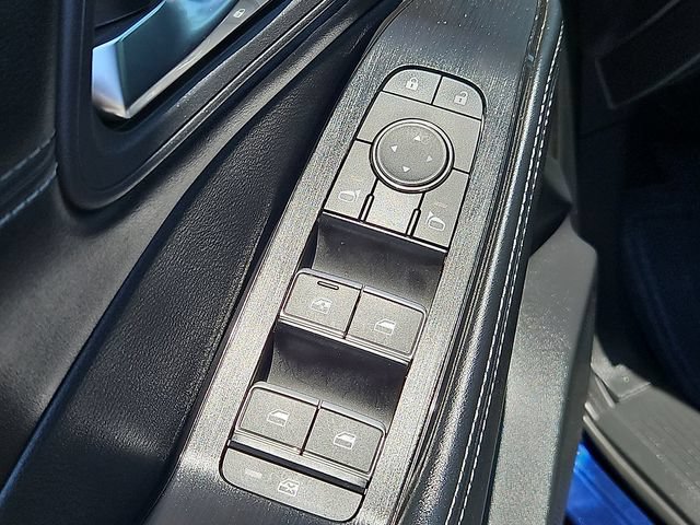 Used 2025 Nissan Rogue SL AWD/4WD image 13