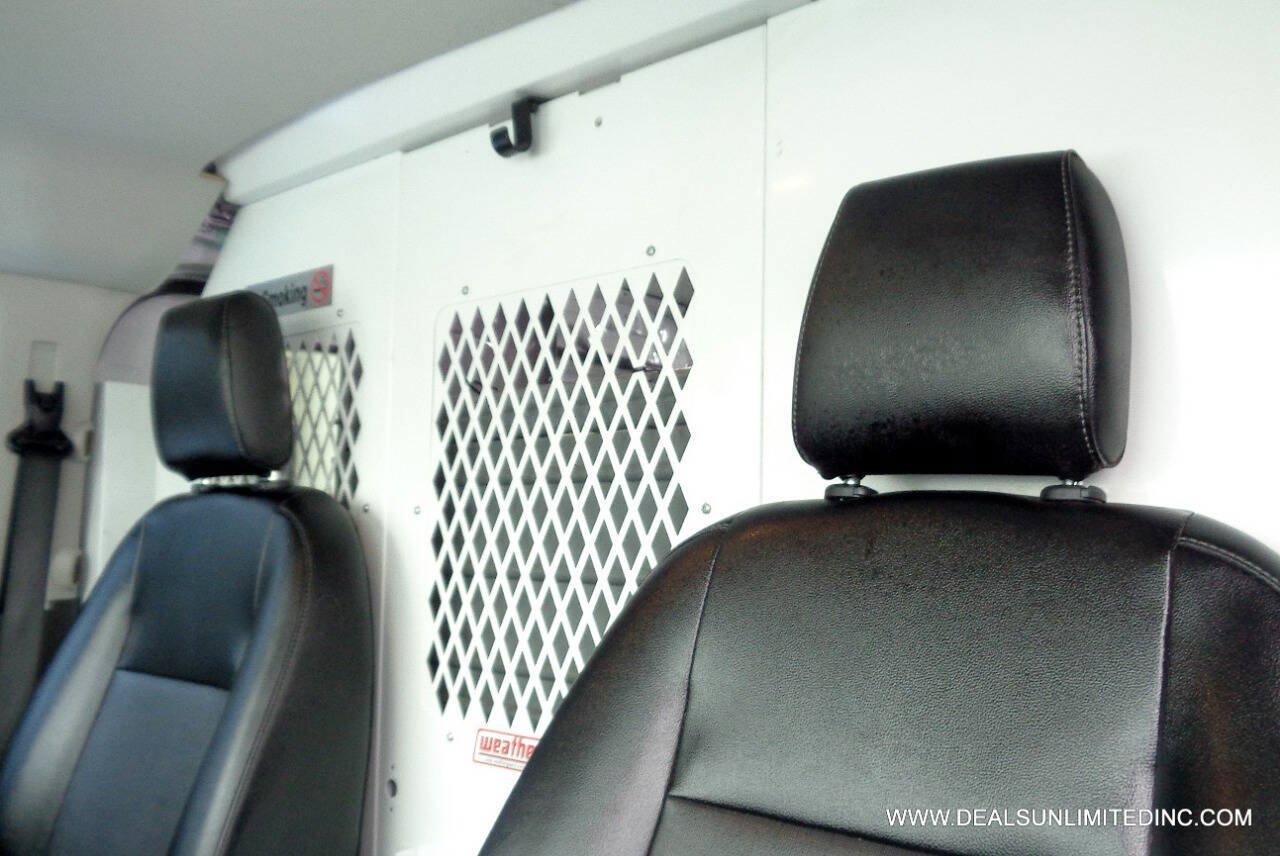Used 2020 Ford Transit 150 Low Roof w/ Load Area Protection Package RWD image 10