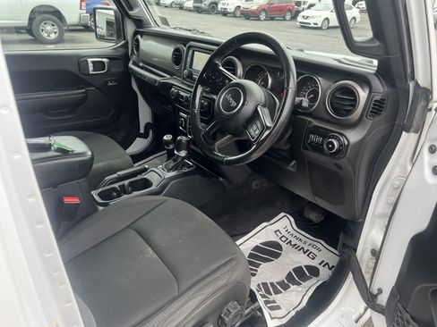 Used 2021 Jeep Wrangler Unlimited Sport w/ Cold Weather Group AWD/4WD image 12