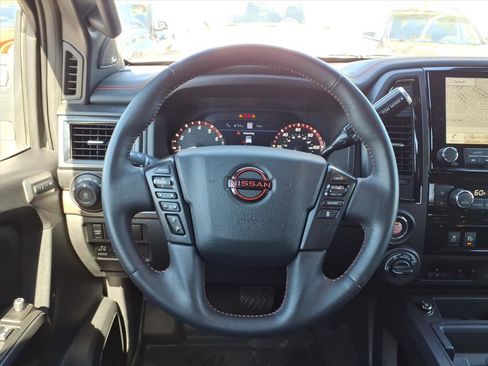 Used 2024 Nissan Titan PRO-4X w/ Pro-4x Convenience Package image 17