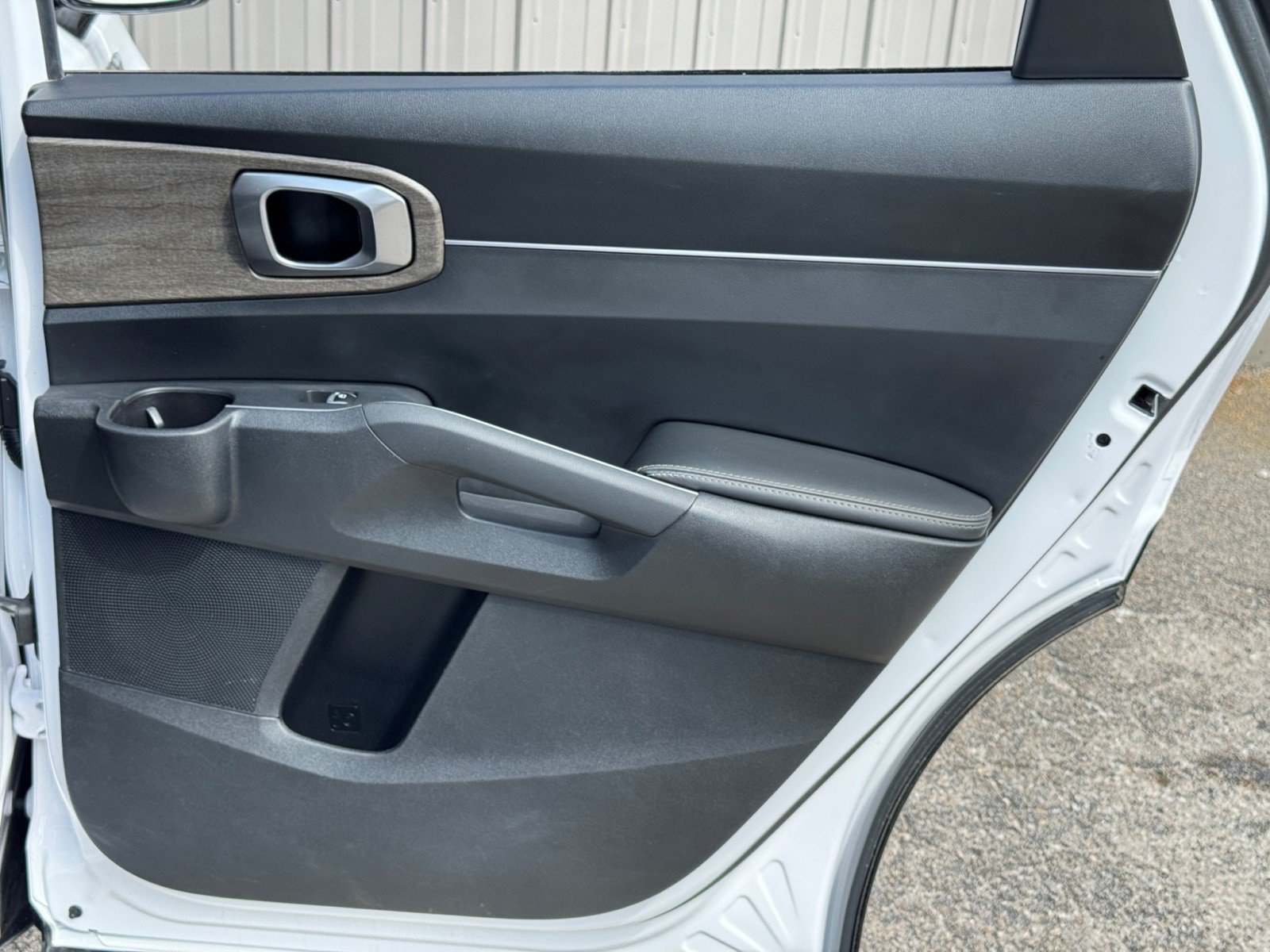 Used 2022 Kia Sorento EX w/ Panoramic Sunroof Package FWD image 44