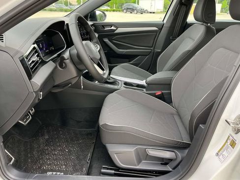 Certified 2025 Volkswagen Jetta Sport image 26