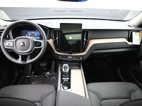 New 2026 Volvo XC60 B5 Core w/ Protection Package Premier AWD/4WD image 15