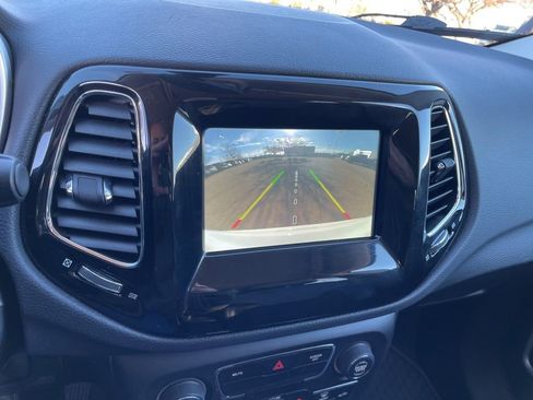 Used 2021 Jeep Compass Latitude image 19