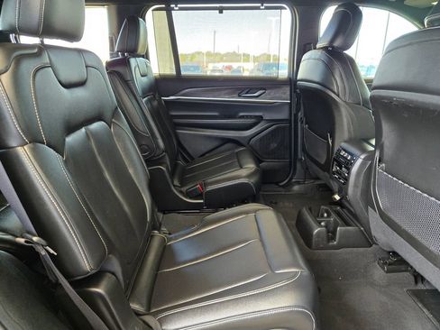 Used 2024 Jeep Grand Cherokee L Limited w/ Luxury Tech Group II AWD/4WD image 26