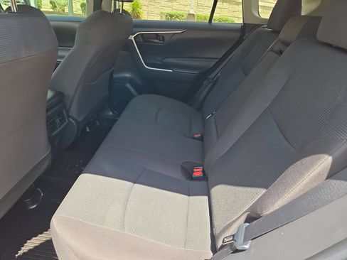 Used 2023 Toyota RAV4 LE FWD image 13