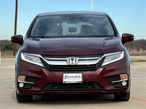 Used 2019 Honda Odyssey Elite image 2