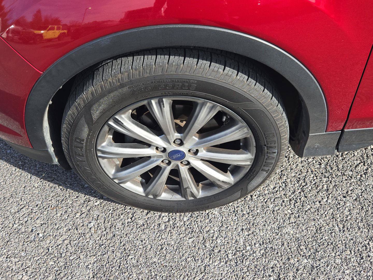 Used 2017 Ford Escape Titanium FWD image 12