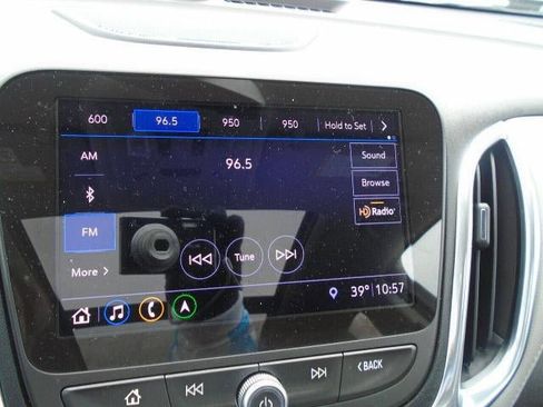 Used 2019 Chevrolet Equinox Premier image 8