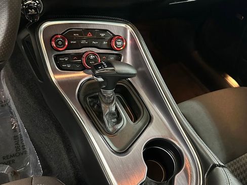 Used 2018 Dodge Challenger R/T Scat Pack w/ Dynamics Package RWD image 18