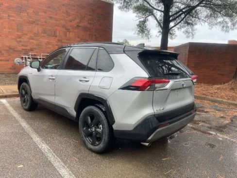 Used 2020 Toyota RAV4 XSE w/ XSE Grade Weather Package AWD/4WD image 2