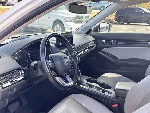 Used 2023 Honda Civic Touring image 10