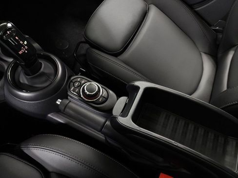 Used 2023 MINI Cooper S image 27