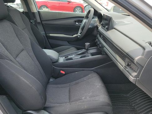 Used 2023 Honda Accord LX image 9