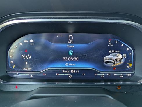 Used 2023 Chevrolet Suburban Premier image 28