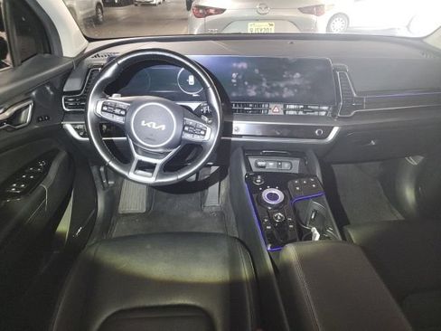 Certified 2025 Kia Sportage SX Prestige AWD/4WD image 6