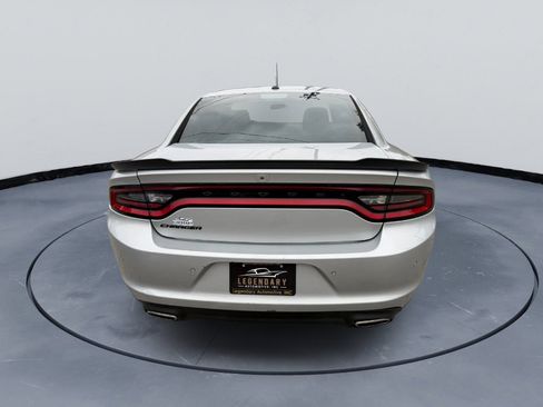 Used 2020 Dodge Charger SXT w/ Blacktop Package image 6
